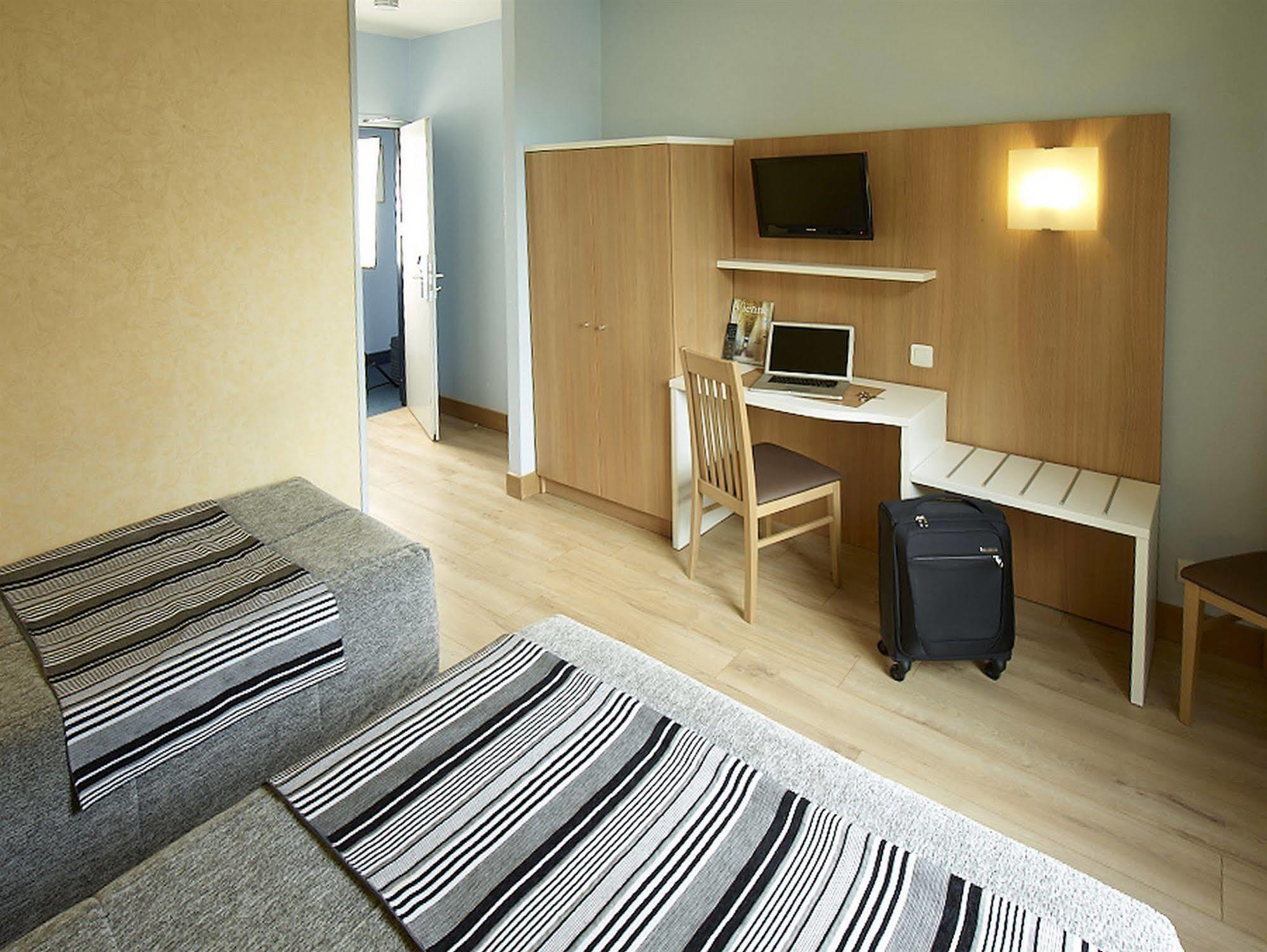 The Originals City, Hotel Continental, Poitiers Zewnętrze zdjęcie